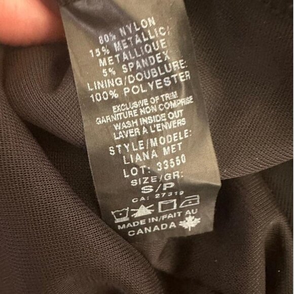 Gorgeous metallic black sleeveless wrap-style top - Picture 7 of 8